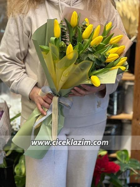 15’li Sarı Lale Buketi
