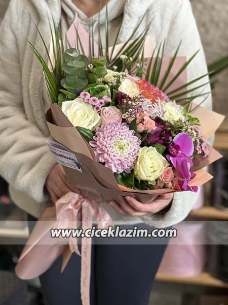 İthal Çiçek Buketi 6