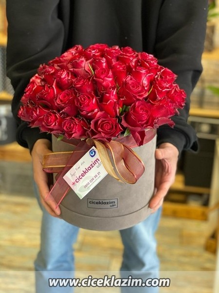 Kutuda 60 Adet Rhodos Güller
